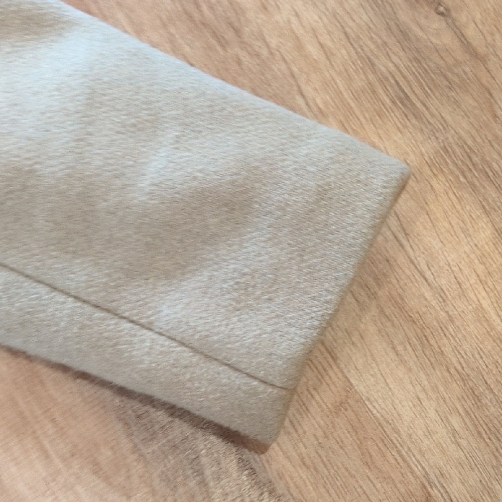 Abercrombie & Fitch Classic Tan Trench Coat - Picture 5 of 14